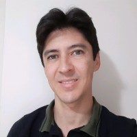 Dr. Cássio Vilela Komatsu